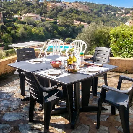 Maison Charmante A Avec Vue Sur La Et Piscine Holiday home *
