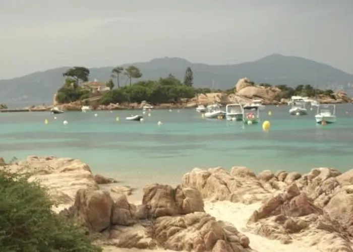 Maison Charmante A Avec Vue Sur La Et Piscine *